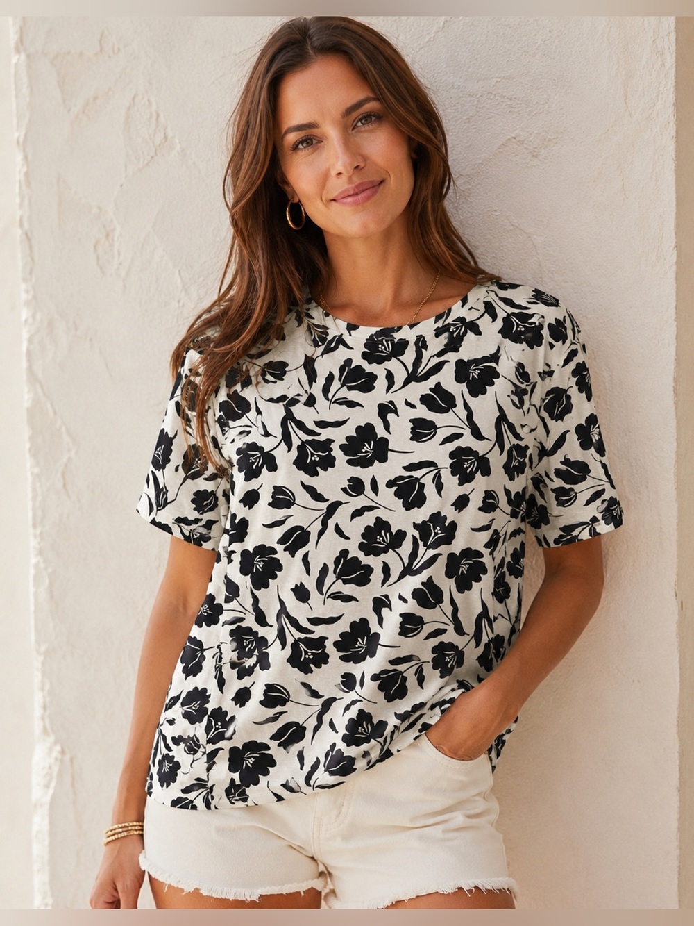 Old Navy Black & White Floral Short Sleeve Top- Size Large